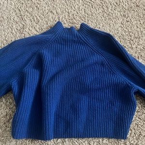 Hollister blue sweater